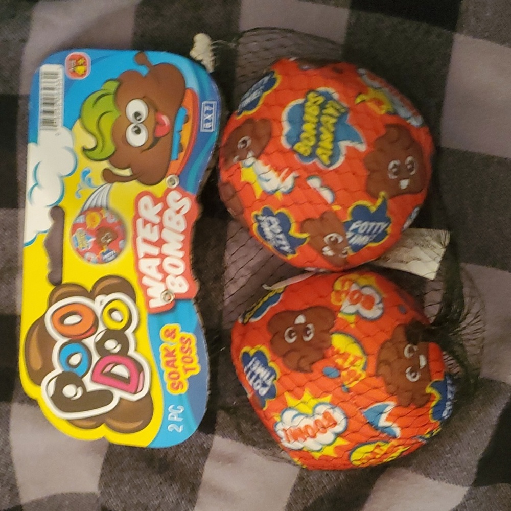 2/$7 💩 POO DOO SOAK & TOSS WATER BOMBS, 2 PACK - Picture 2 of 3